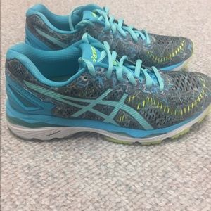 WOMEN'S ASICS GEL-KAYANO 23 CLASSICS SIZE 7